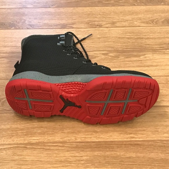 Nike Air Jordan Future Boot Bred Size US Men’s 12 - Picture 10 of 16